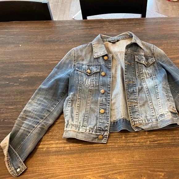 Jean jacket - Picture 1 of 1